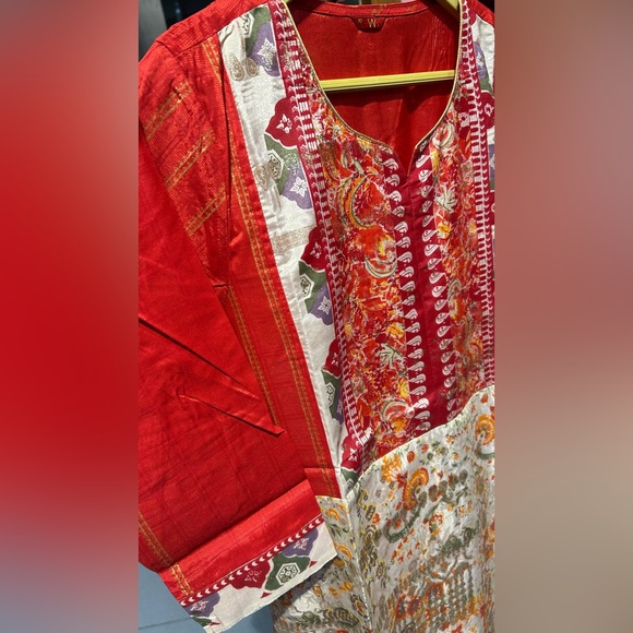 w Other - W kurti red orange